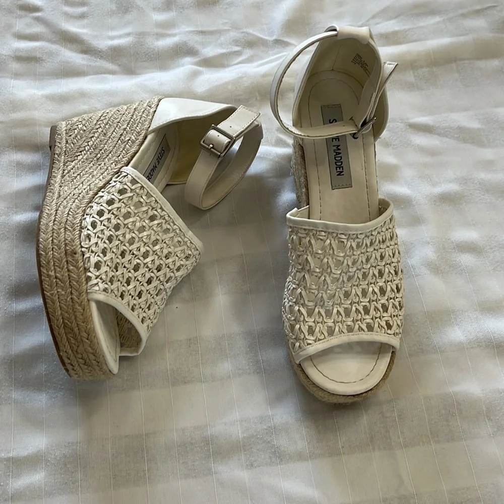 Steve Madden Joni espadrille white wedge platform sandals heels Size 8.5